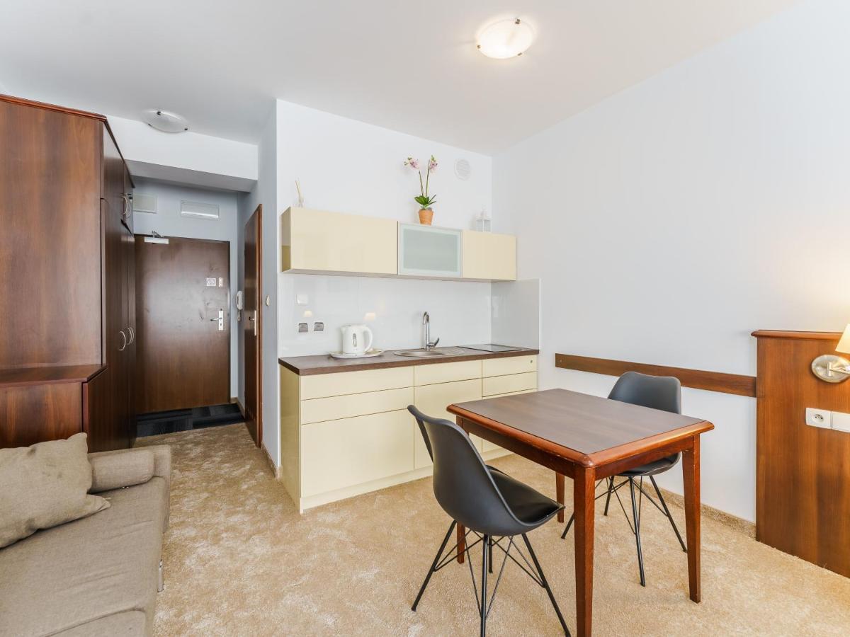 Arka Medical Spa - Prywatny Apartament 517A W Czesci Apartamentowej Arka Medical Spa كولوبرزيغ المظهر الخارجي الصورة